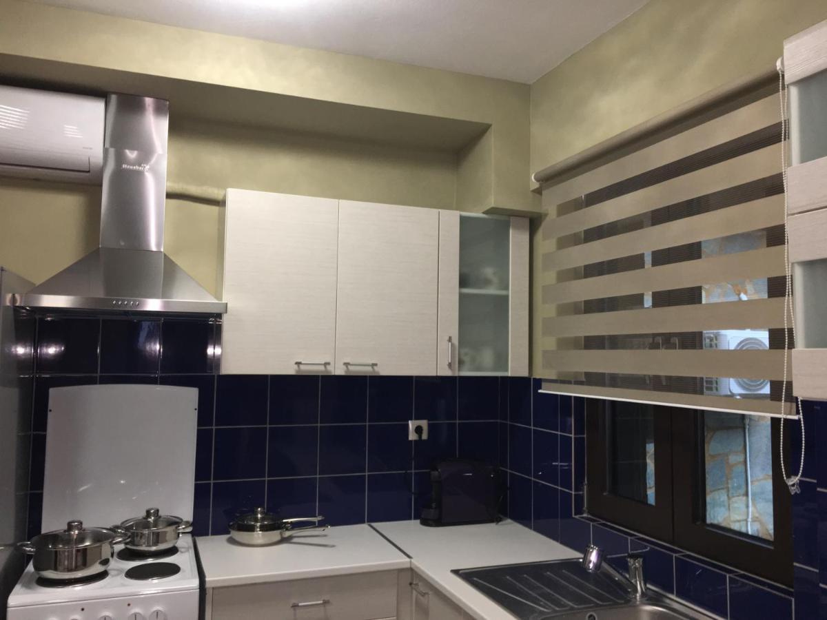 Archontiko Kirfis In Desfina Aparthotel Bagian luar foto