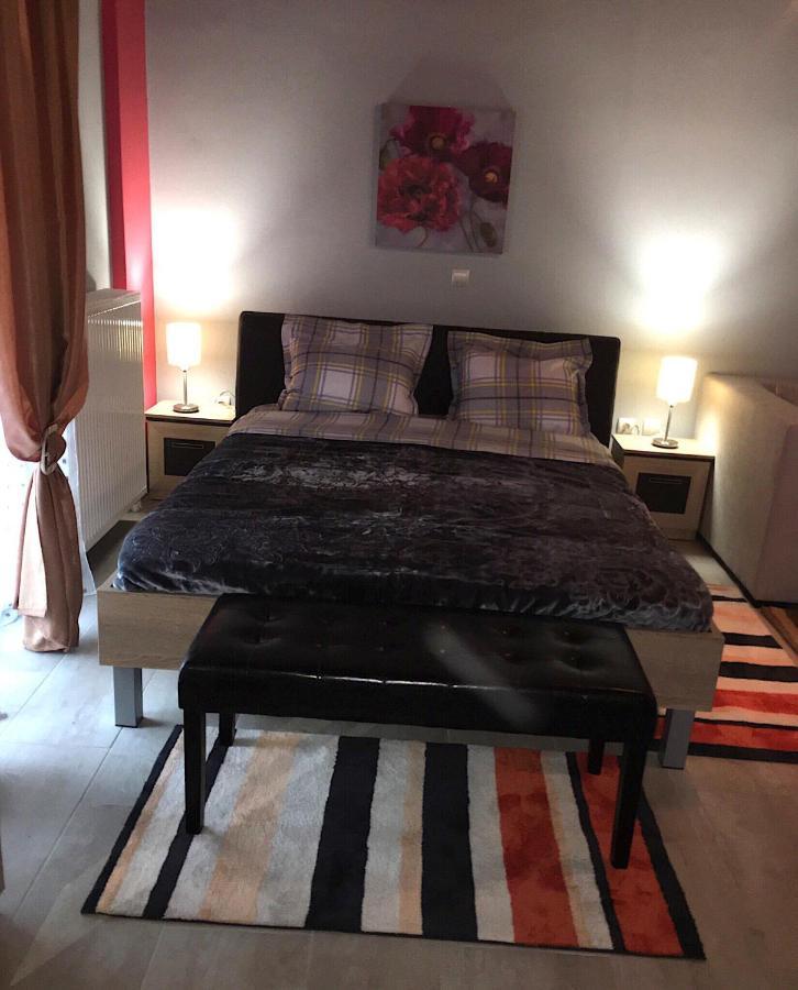 Archontiko Kirfis In Desfina Aparthotel Bagian luar foto